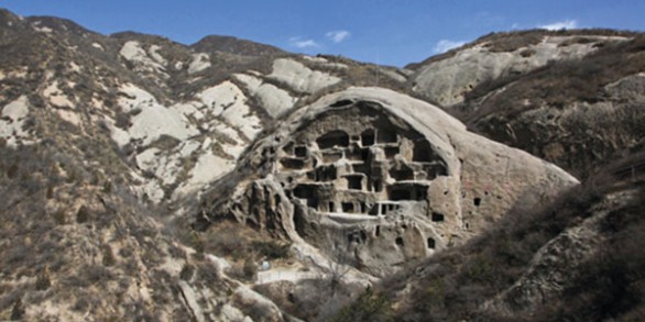 yaodong-caves-china-carry-30-million-people